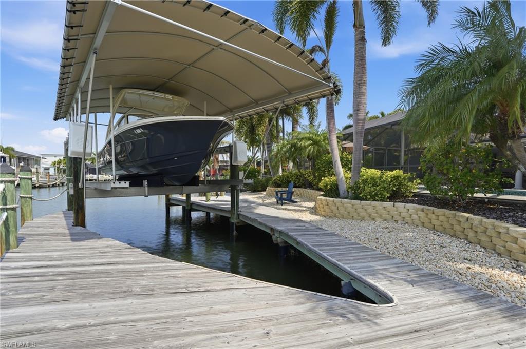 FAIRVIEW ISLES - Residential