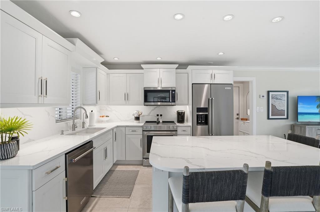 FAIRVIEW ISLES - Residential