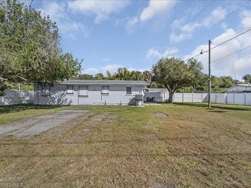 NORTH FORT MYERS - Residential