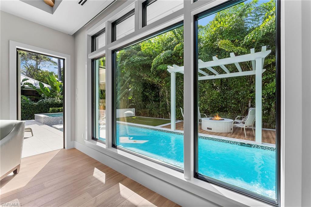 OLDE NAPLES - Residential