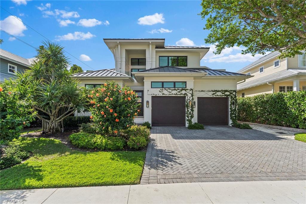 OLDE NAPLES - Residential