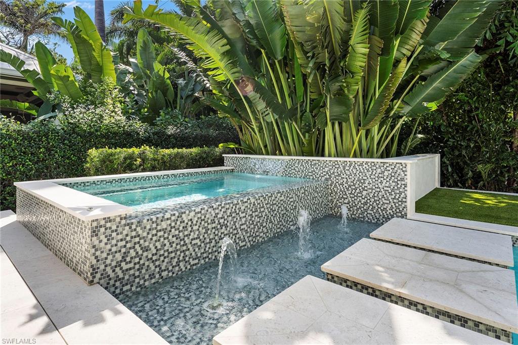 OLDE NAPLES - Residential