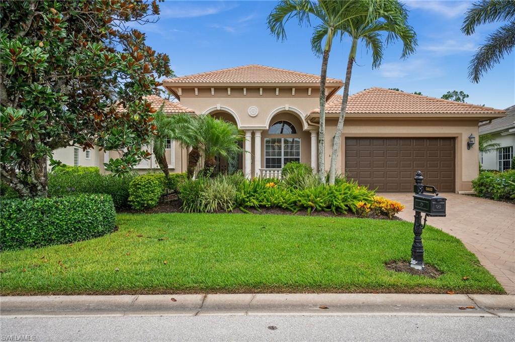 5802 Hammock Isles DR