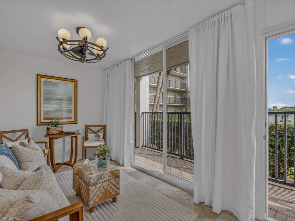 VENETIAN COVE CLUB - Residential