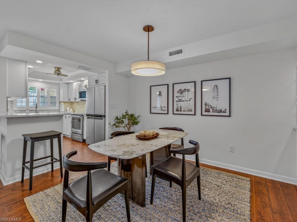 VENETIAN COVE CLUB - Residential