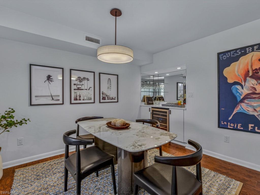 VENETIAN COVE CLUB - Residential