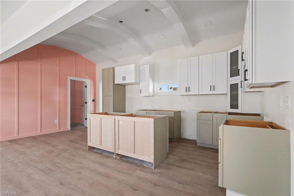 BAYSIDE ESTATES - Residential