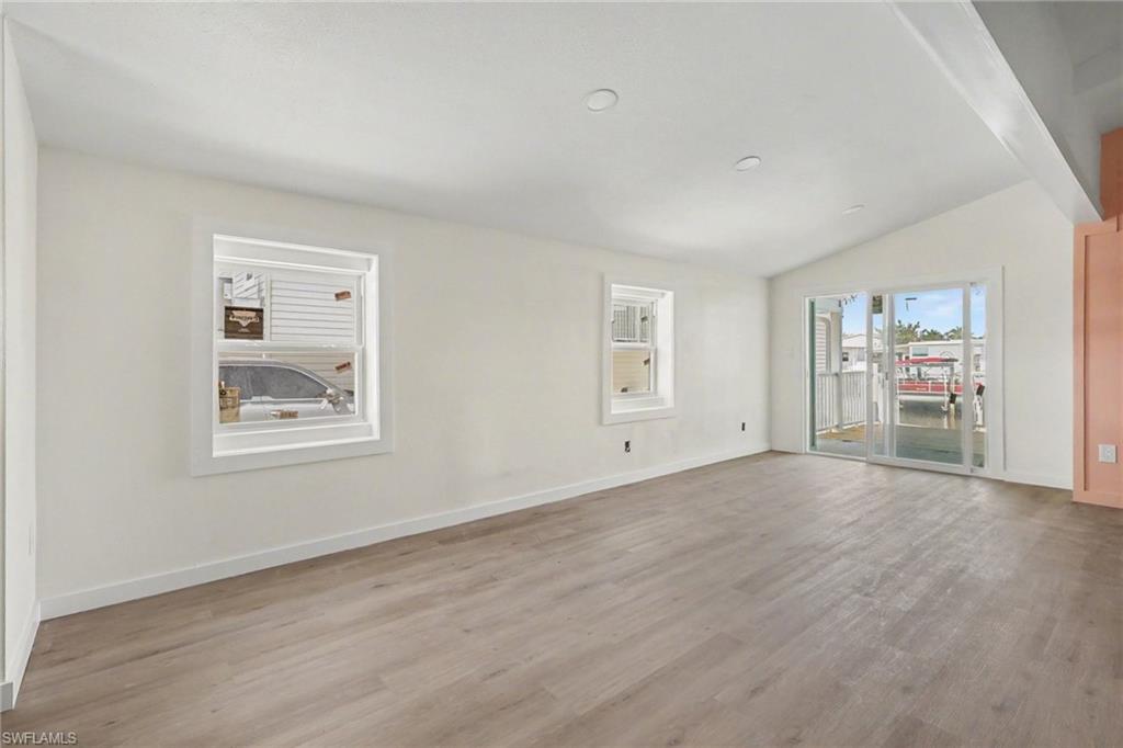 BAYSIDE ESTATES - Residential