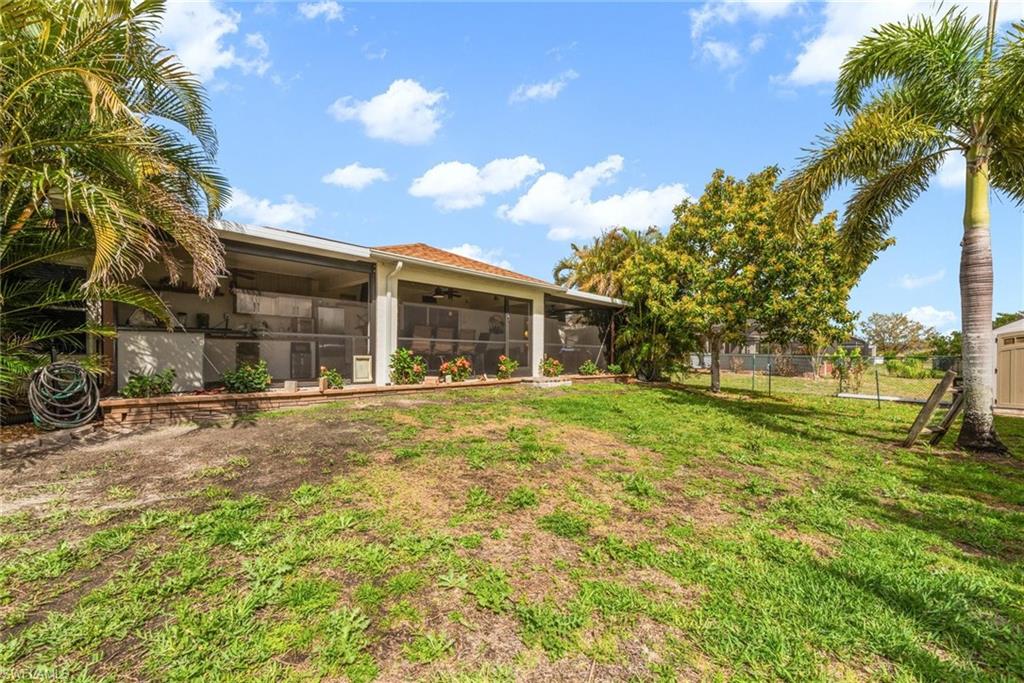 CAPE CORAL - Residential