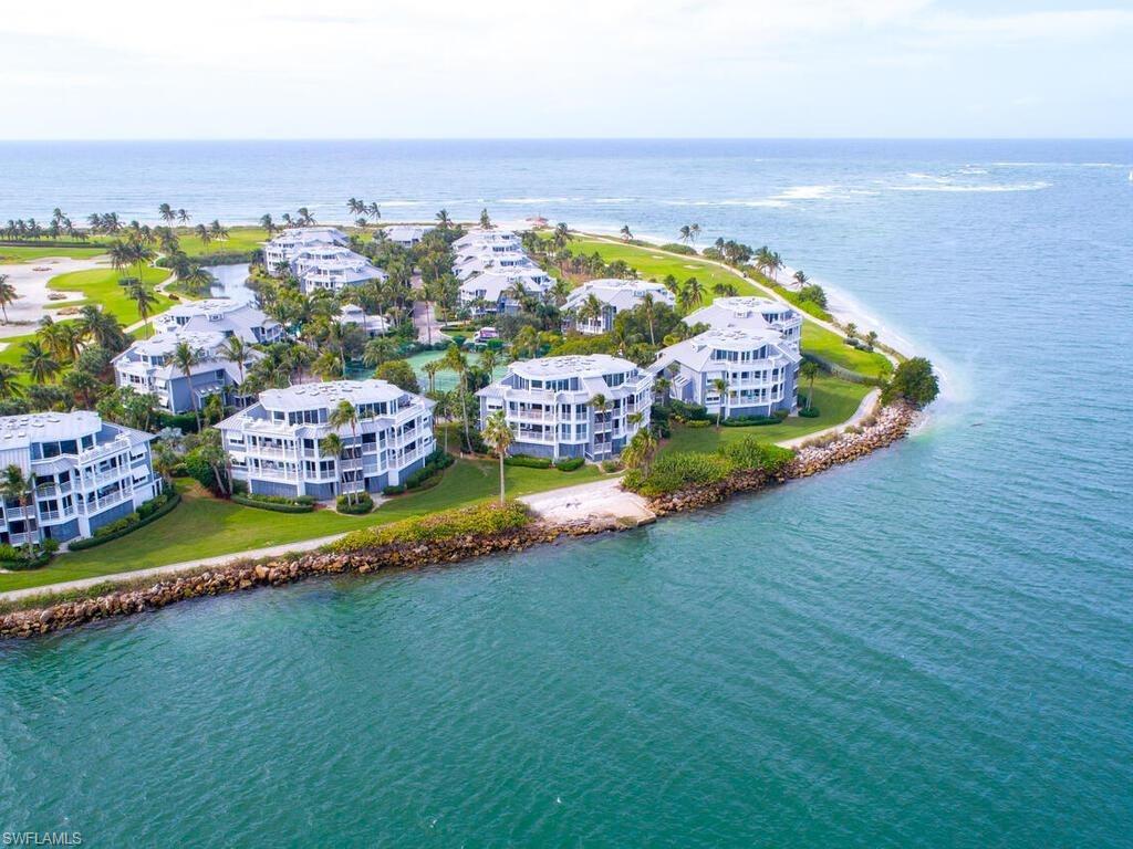 LAND'S END - Residential