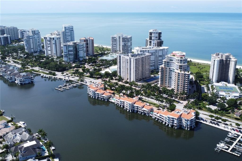 4500 Gulf Shore BLVD N 1-211