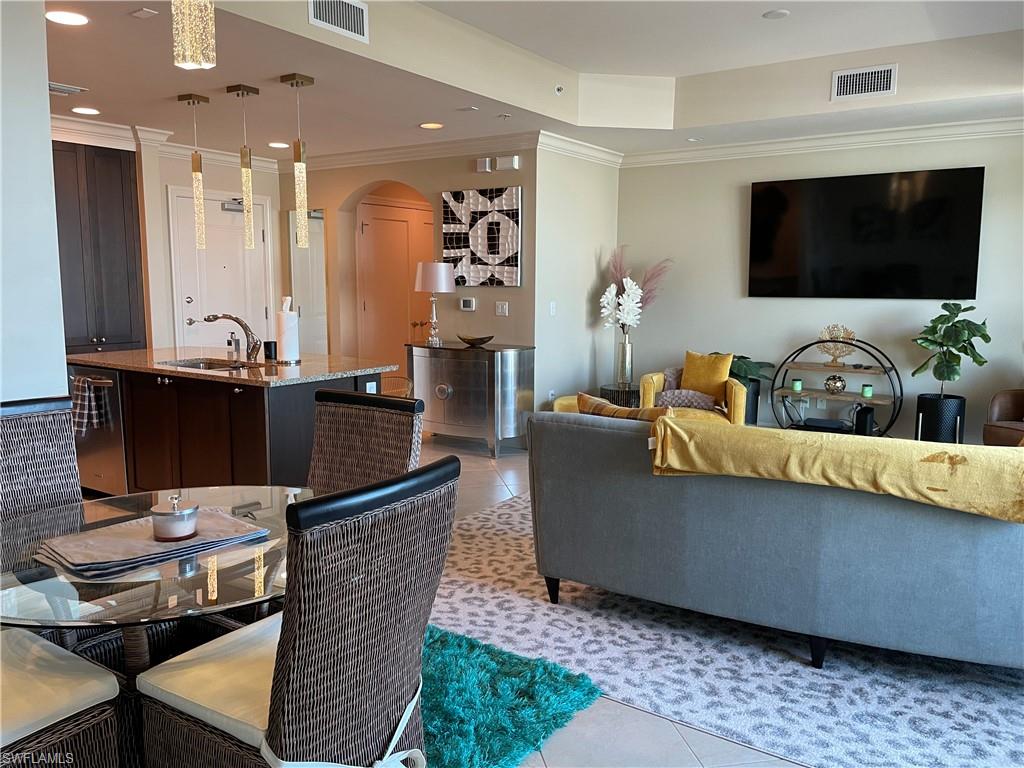 THE STRADA - Residential Lease