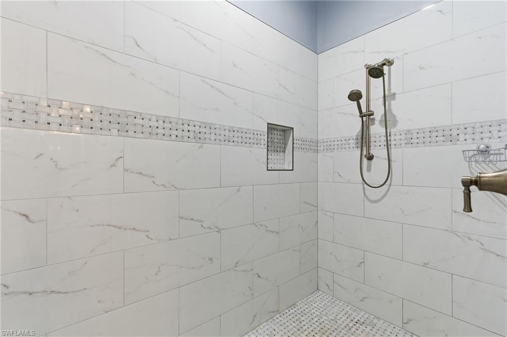 PUNTA GORDA - Residential