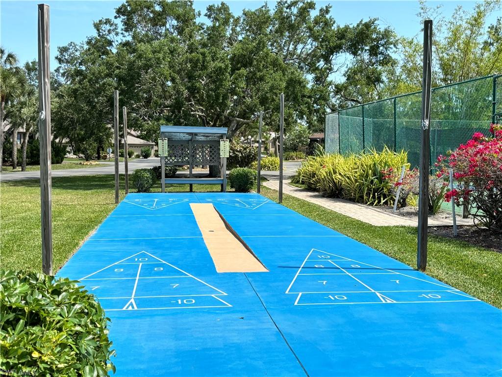 ISLAND PARK VILLAGE - Residential