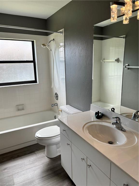 ISLAND PARK VILLAGE - Residential