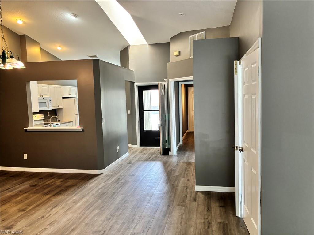 ISLAND PARK VILLAGE - Residential