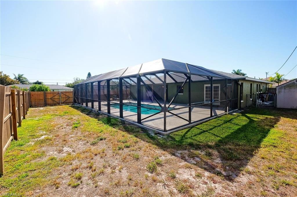 CAPE CORAL - Residential