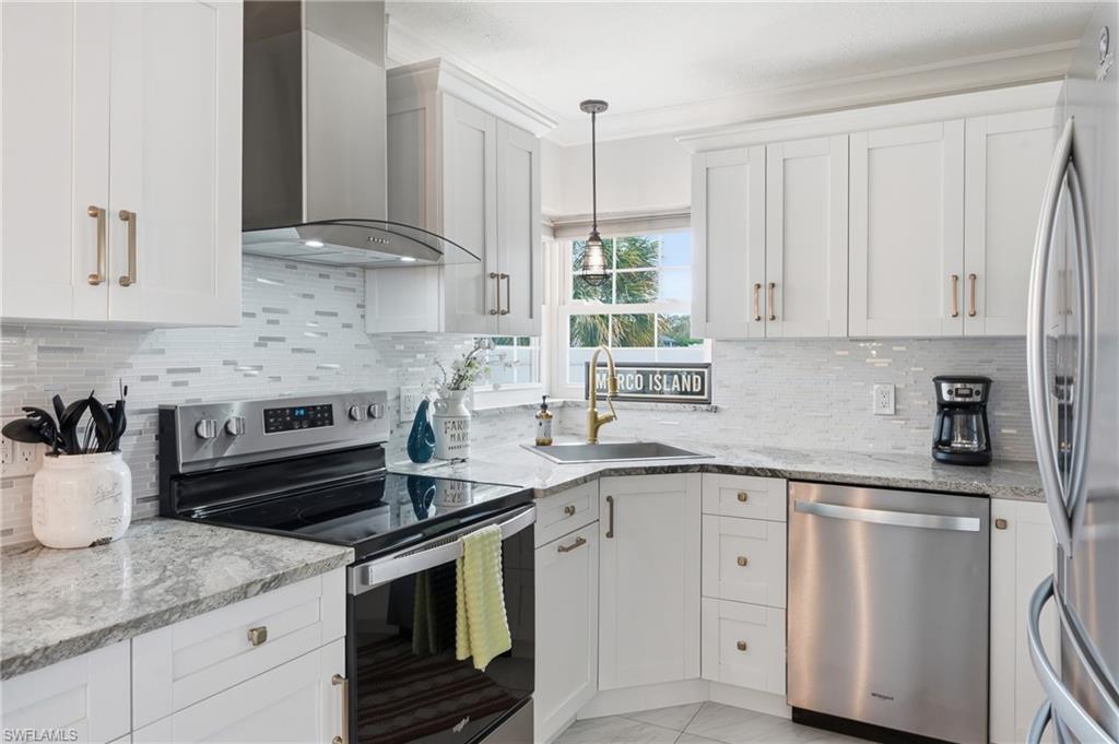 MARCO ISLAND - Residential