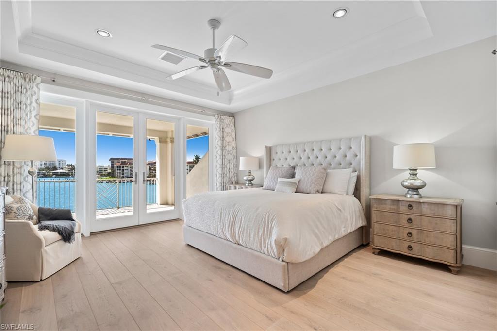 MOORINGS - Residential