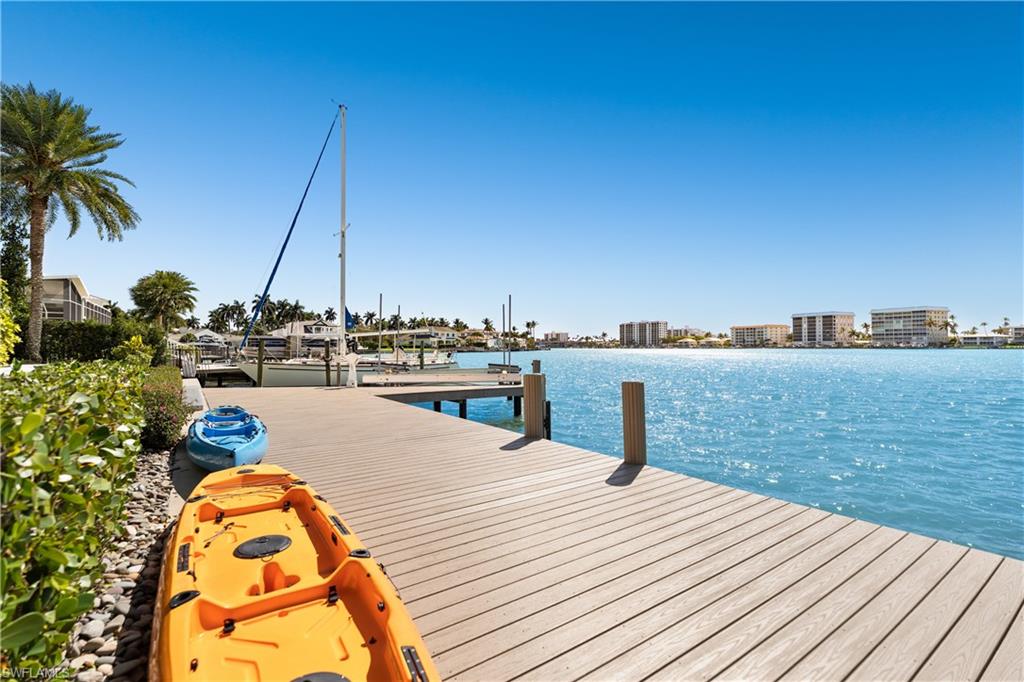 MOORINGS - Residential