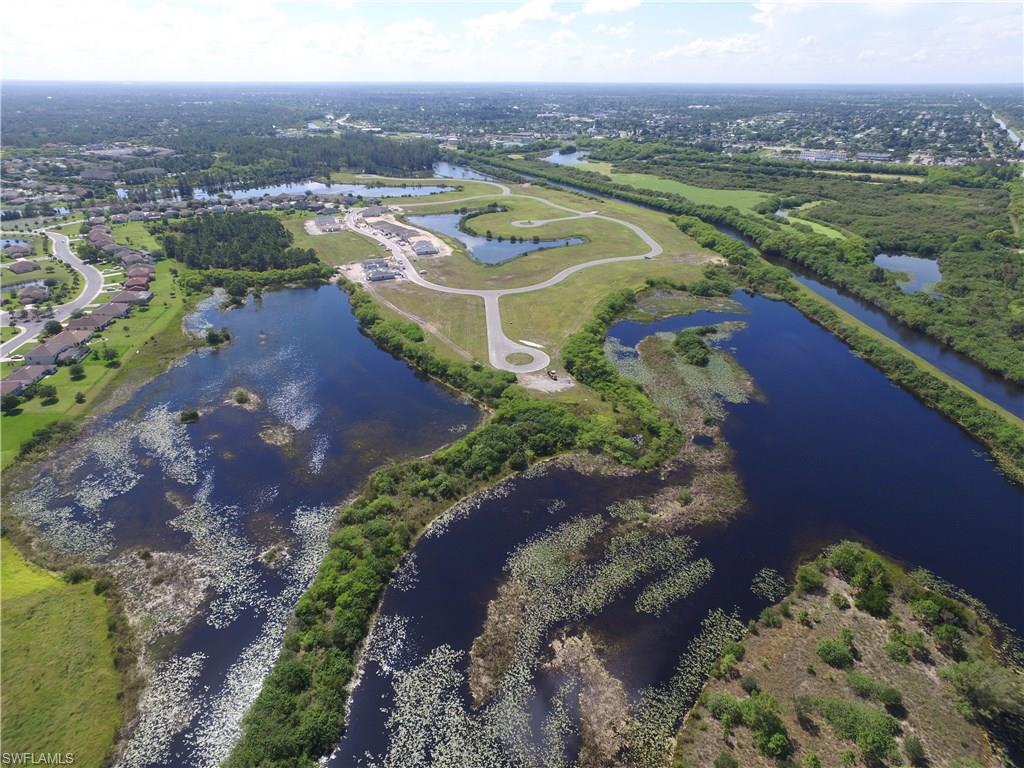 TOWN LAKES - Residential