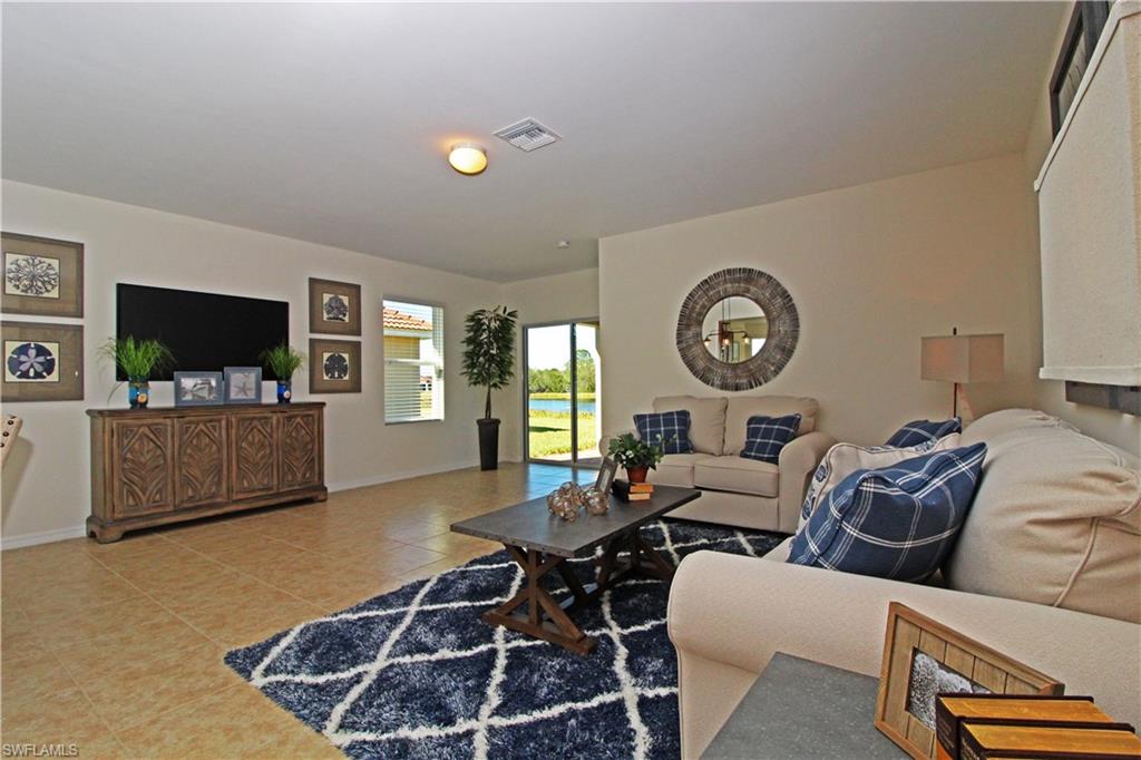 TOWN LAKES - Residential