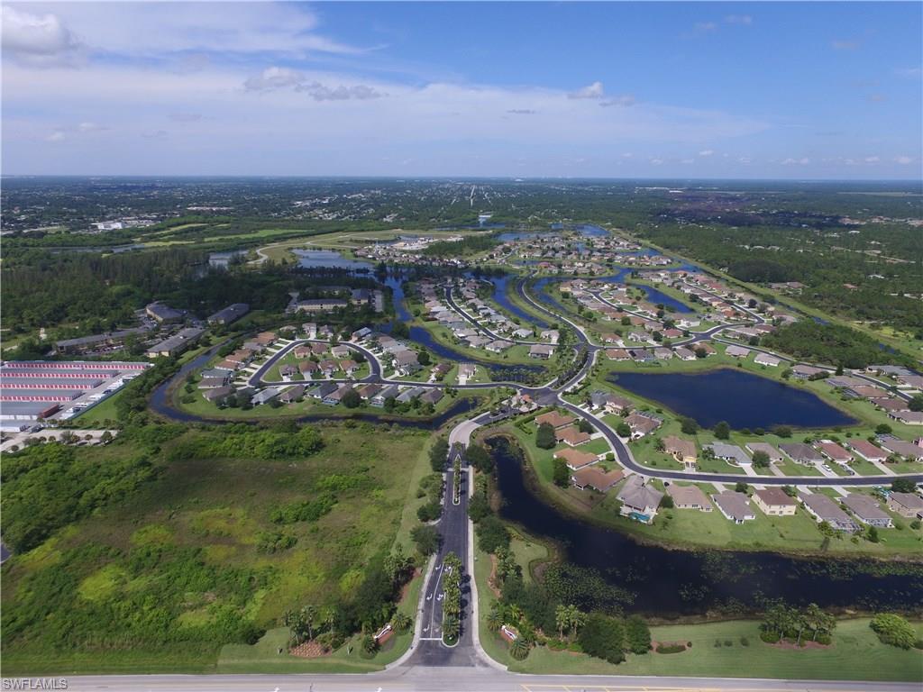 TOWN LAKES - Residential