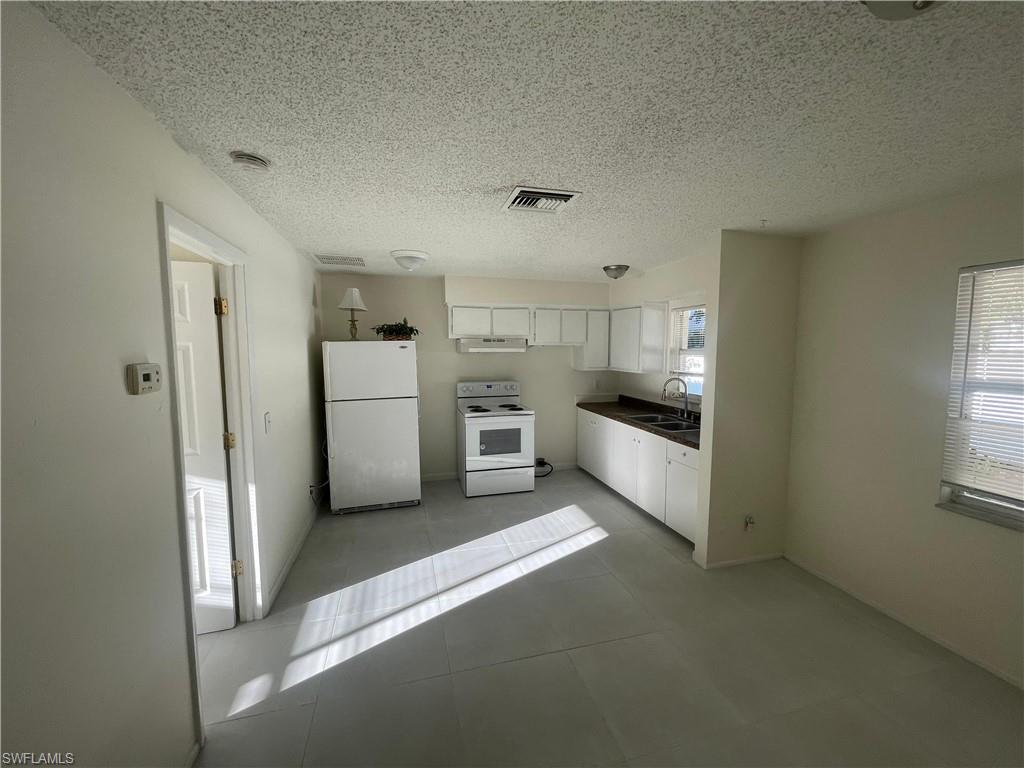 FORT MYERS - Residential Lease