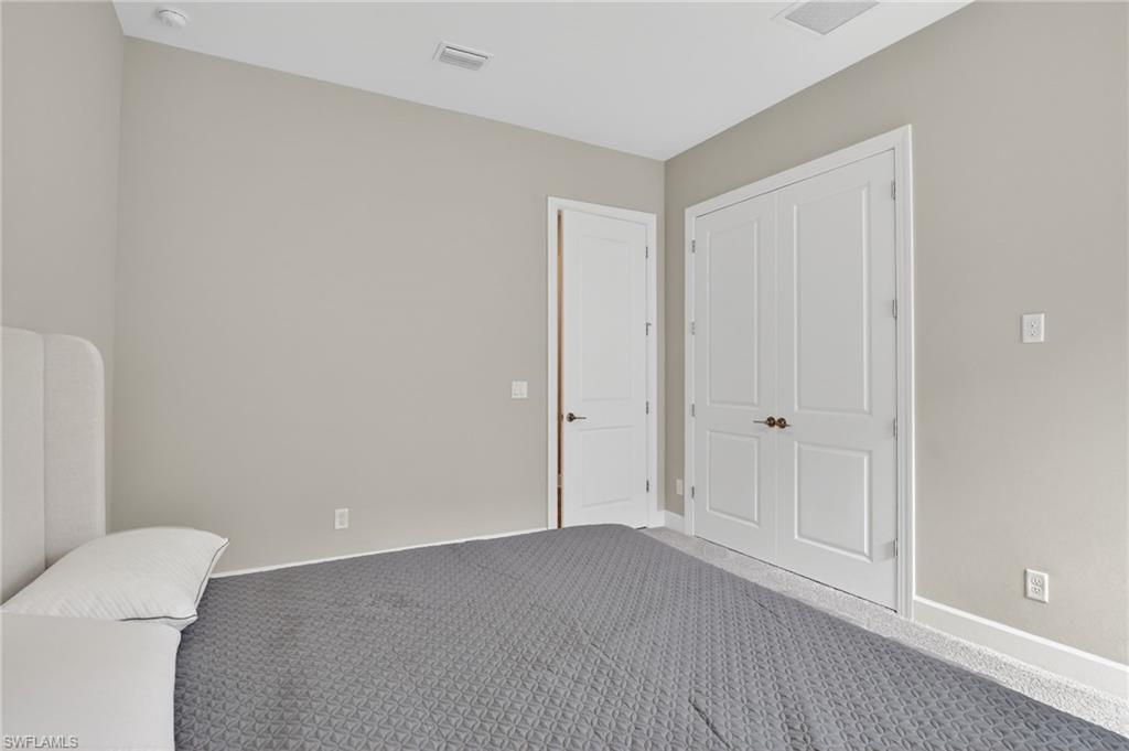 ESPLANADE LAKE CLUB - Residential