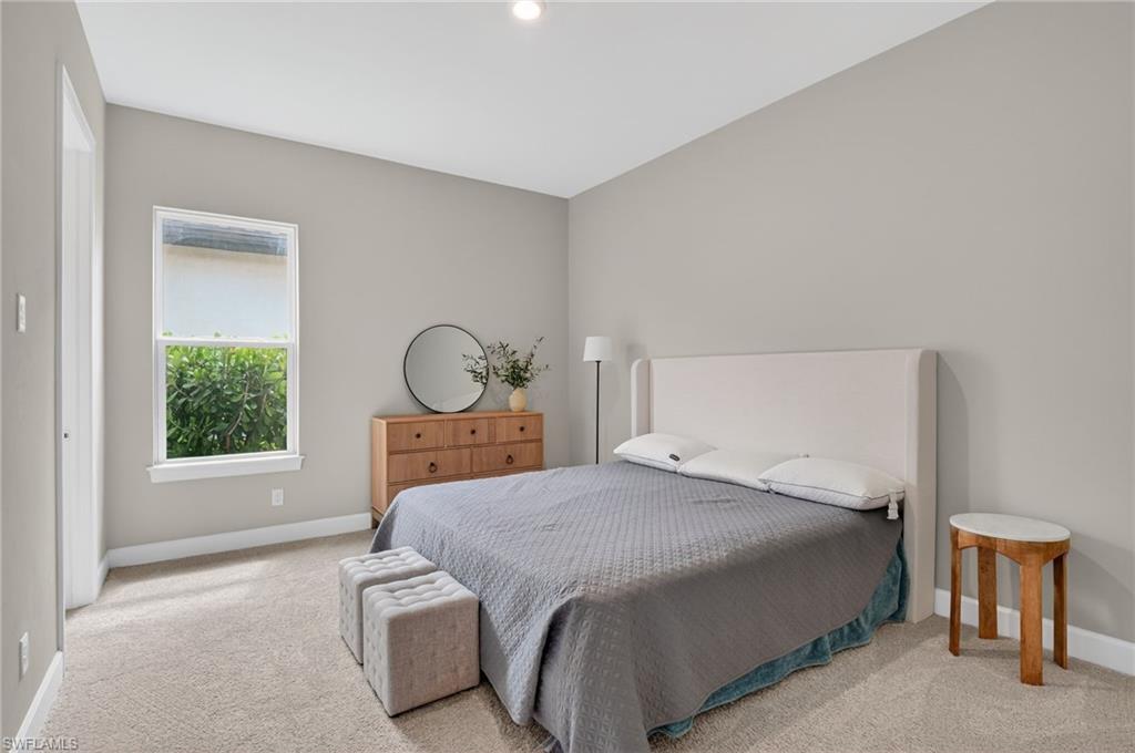 ESPLANADE LAKE CLUB - Residential