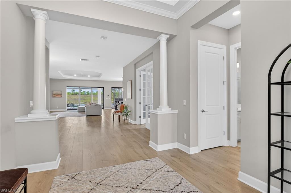 ESPLANADE LAKE CLUB - Residential