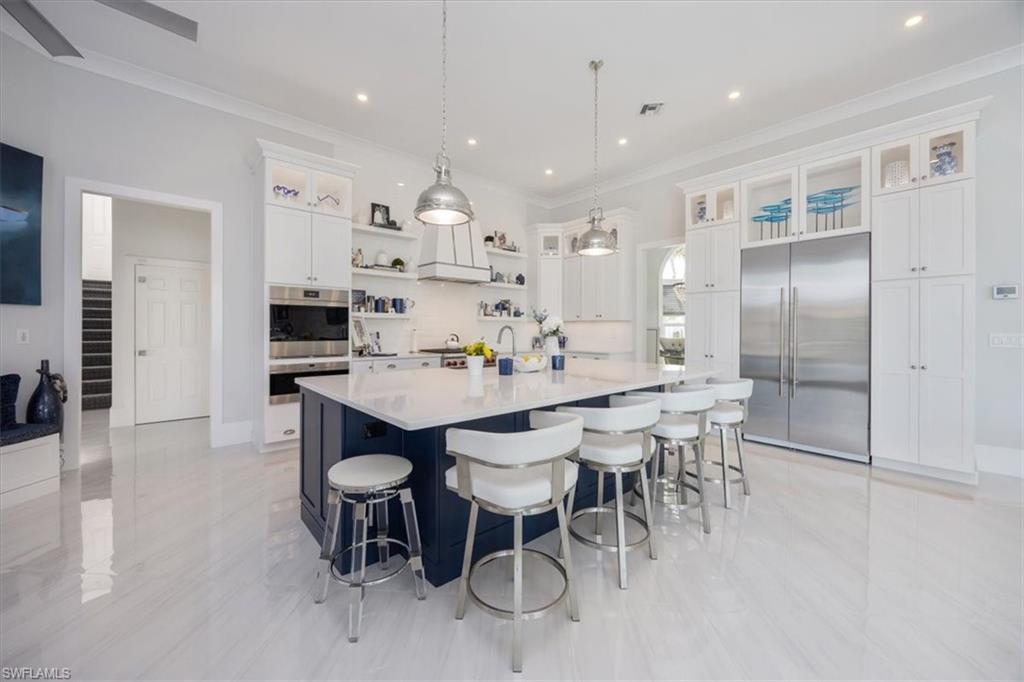 MARCO BEACH - Residential