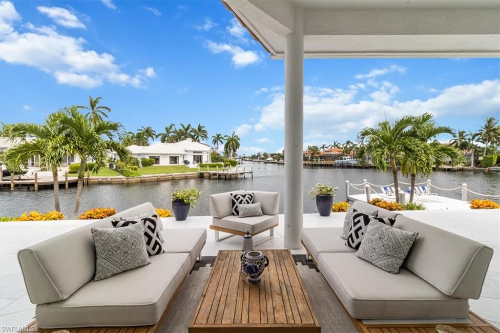 MARCO BEACH - Residential