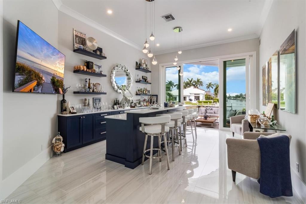 MARCO BEACH - Residential