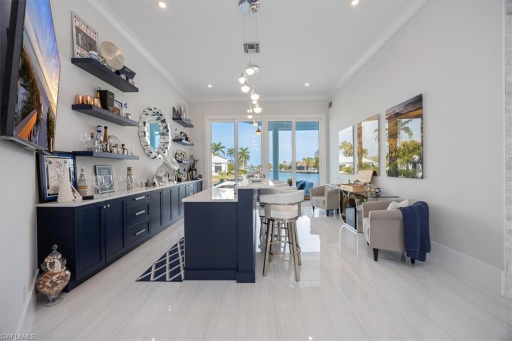 MARCO BEACH - Residential