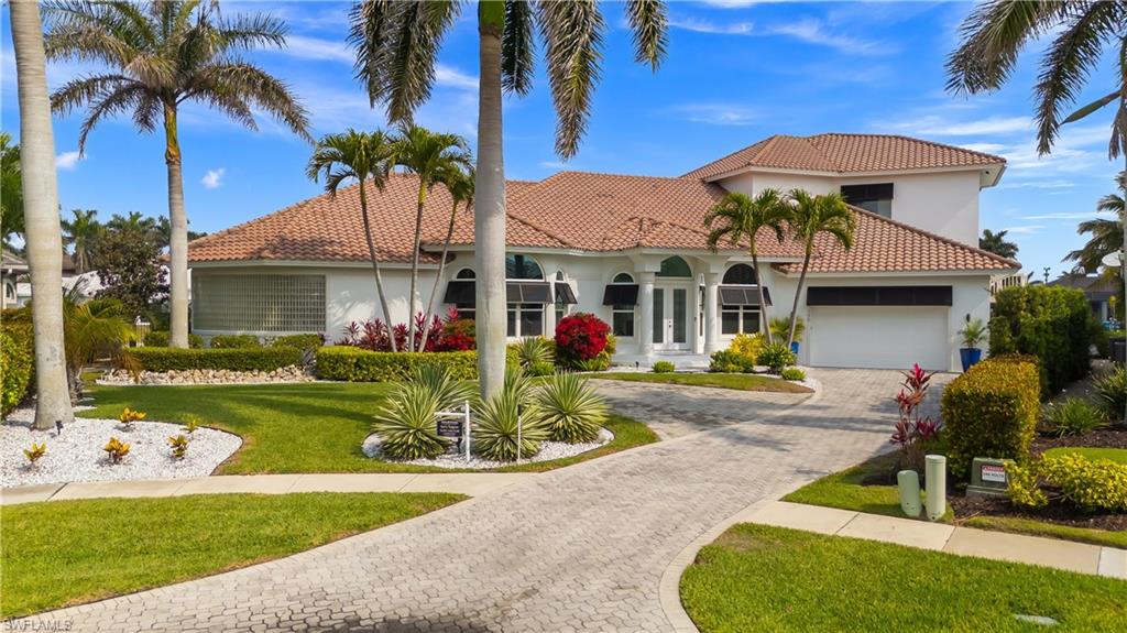 MARCO BEACH - Residential