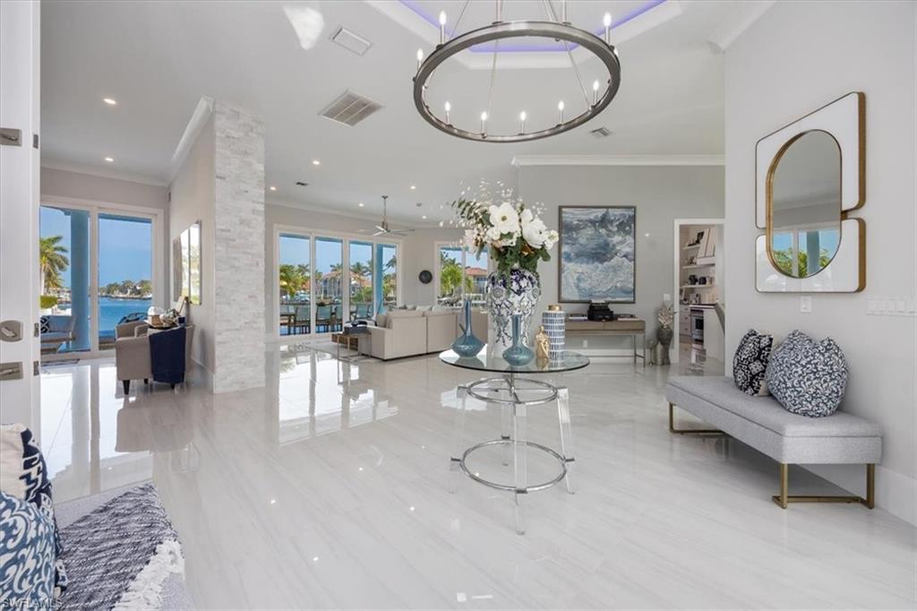 MARCO BEACH - Residential