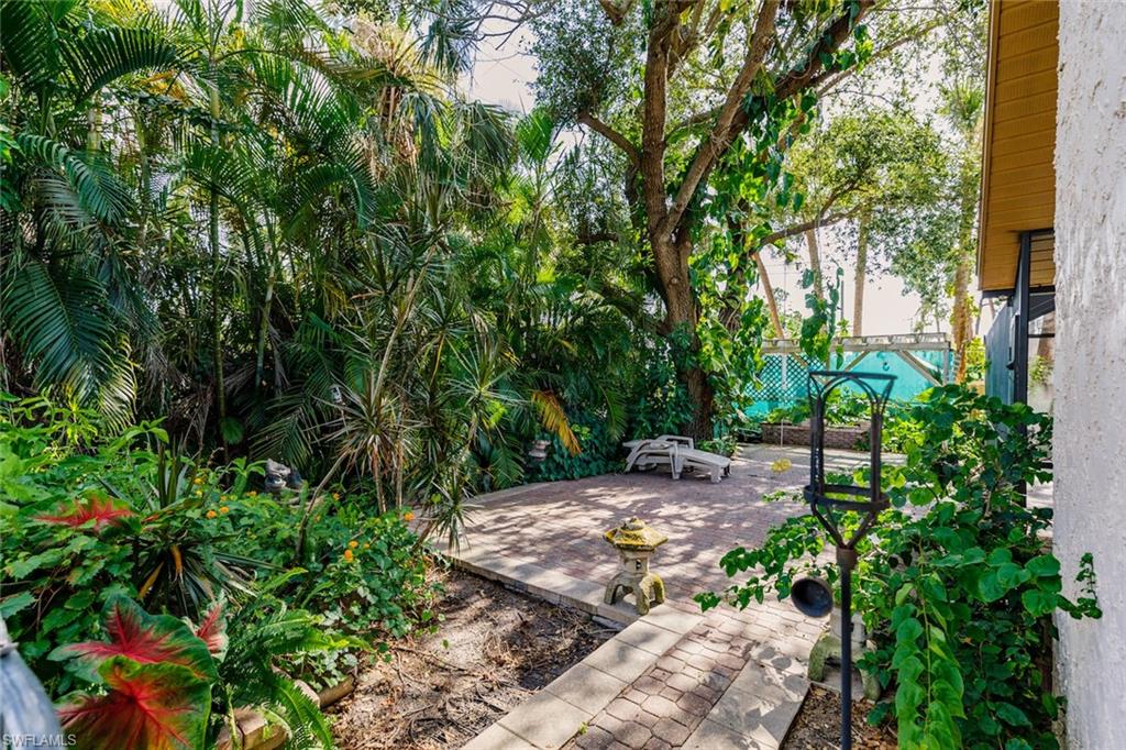 PALM RIVER ESTATES - Residential