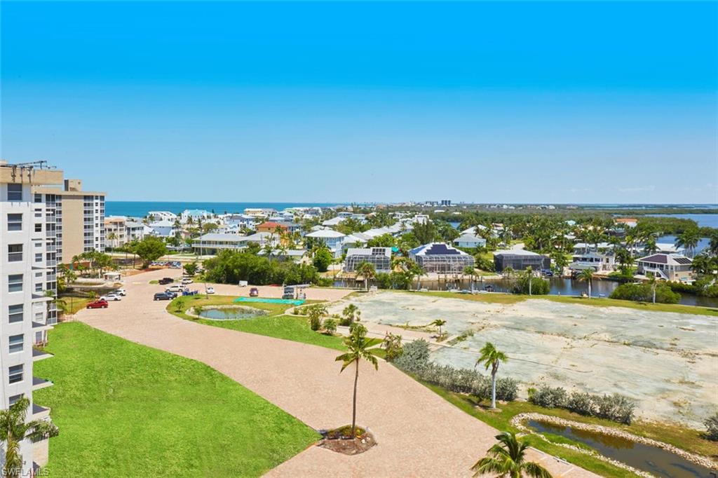 BEACH AND TENNIS CLUB - Residential