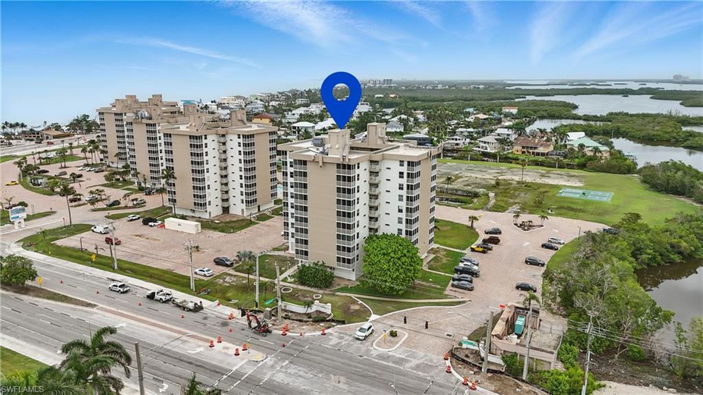 BEACH AND TENNIS CLUB - Residential