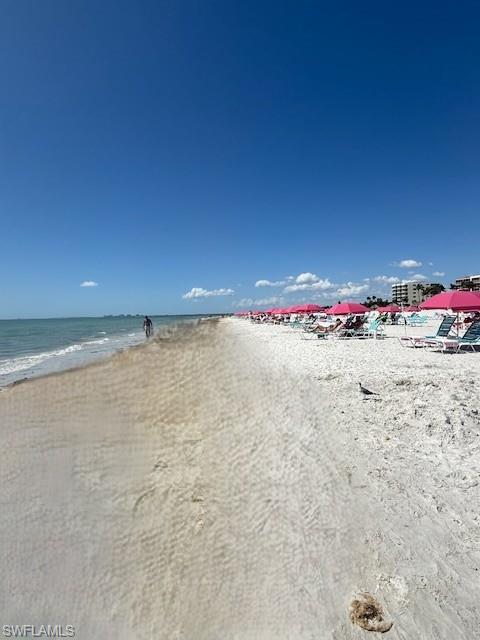 CAPTIVA VILLAS - Residential