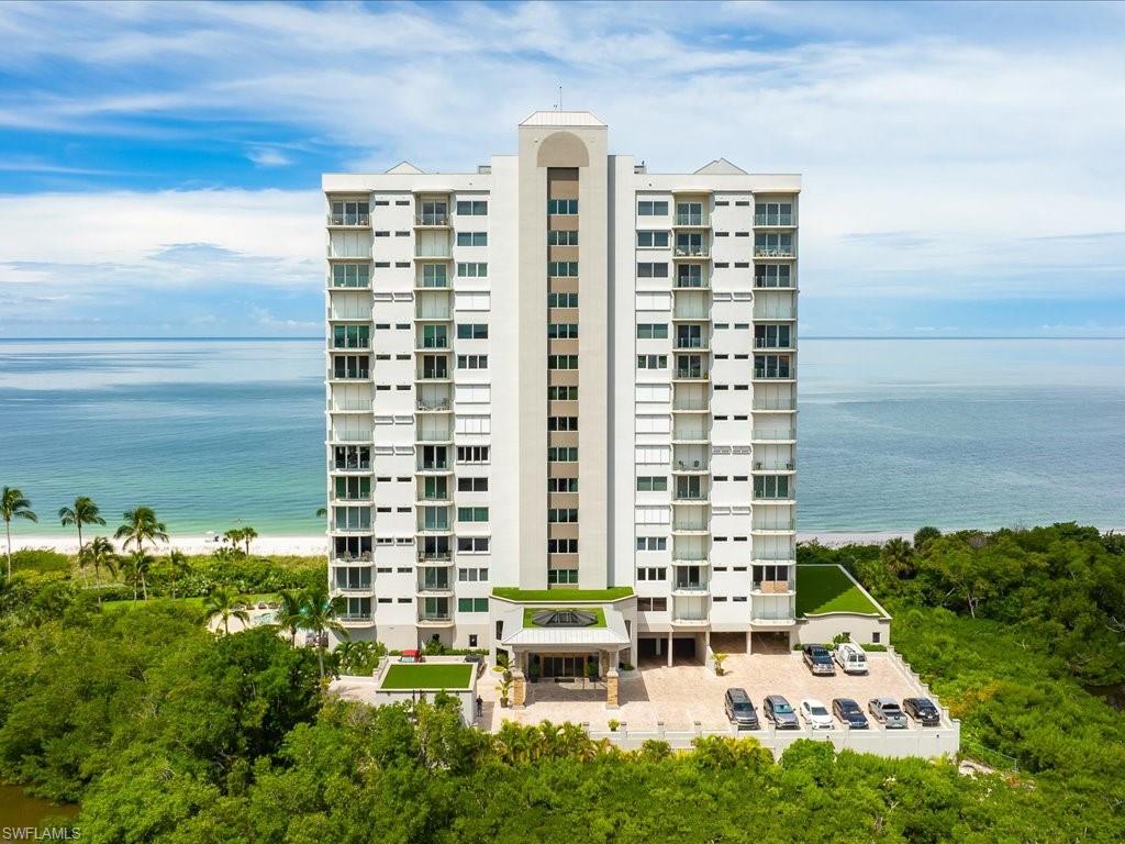 SEAPOINT AT NAPLES CAY - Residential