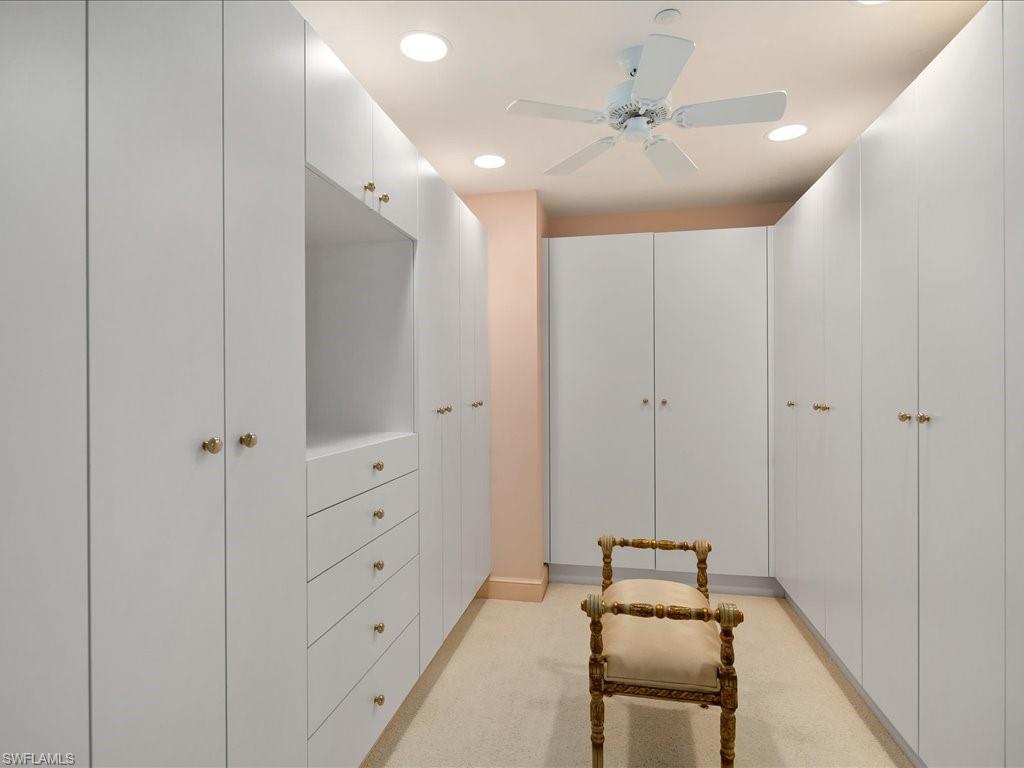 SEAPOINT AT NAPLES CAY - Residential