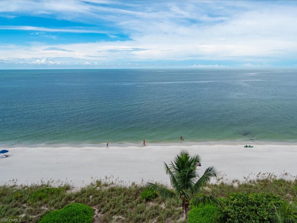 SEAPOINT AT NAPLES CAY - Residential