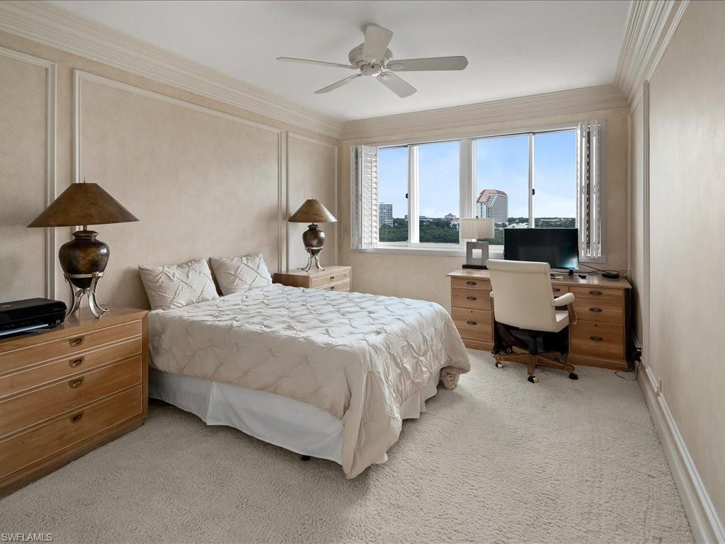 SEAPOINT AT NAPLES CAY - Residential