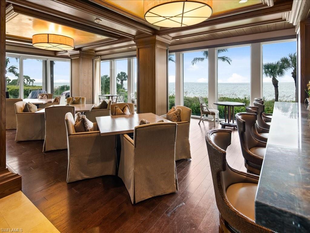 SEAPOINT AT NAPLES CAY - Residential