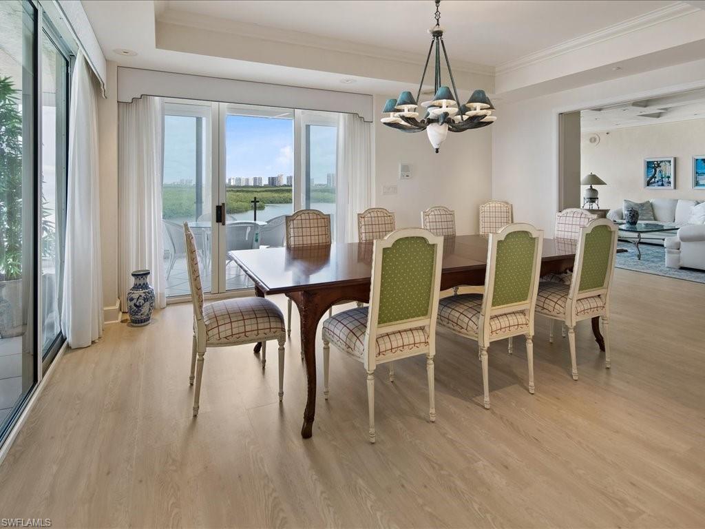 SEAPOINT AT NAPLES CAY - Residential