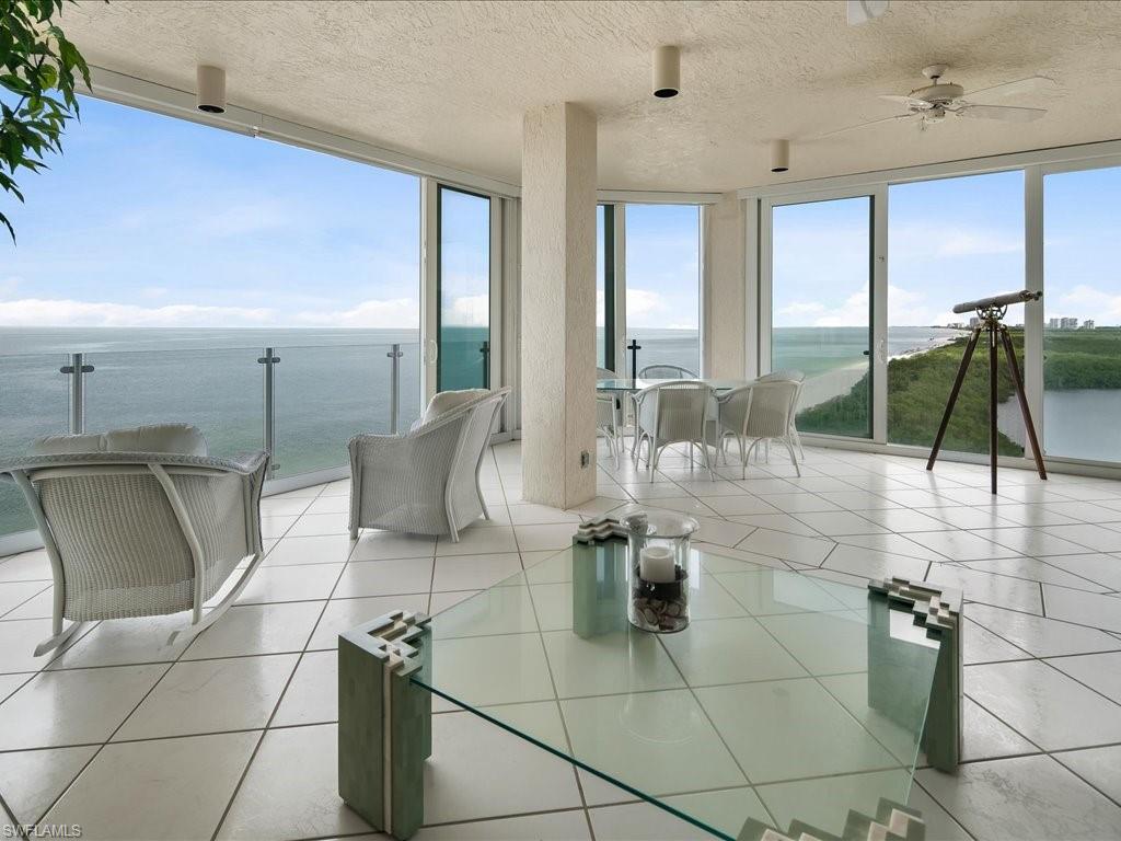 SEAPOINT AT NAPLES CAY - Residential