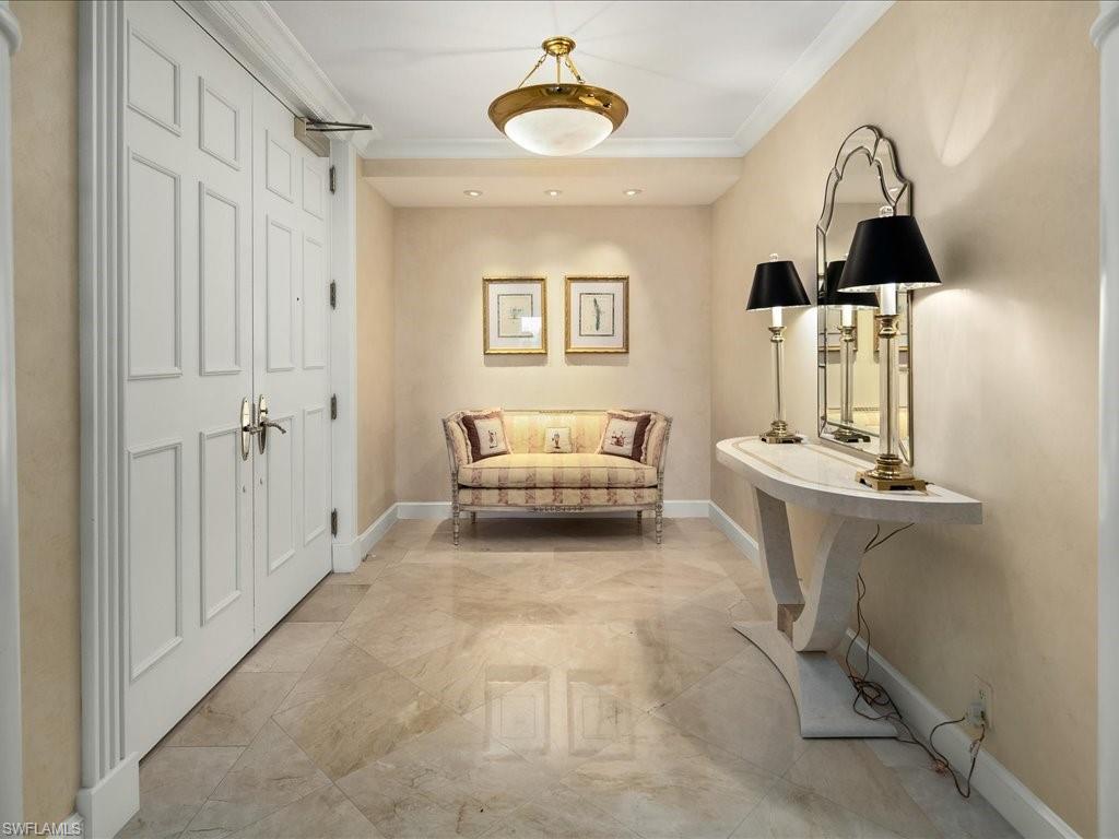 SEAPOINT AT NAPLES CAY - Residential