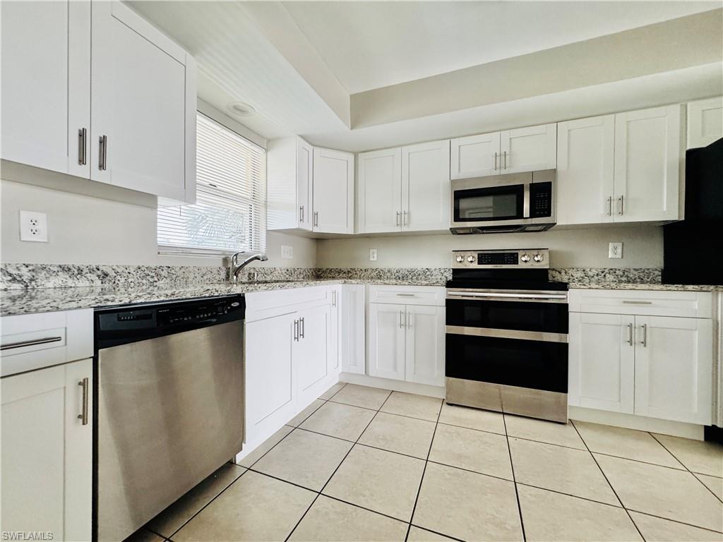 CAPE CORAL - Residential Lease